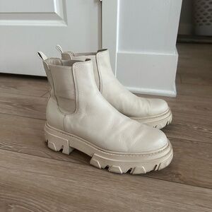 Sam Edelman white / beige leather boots